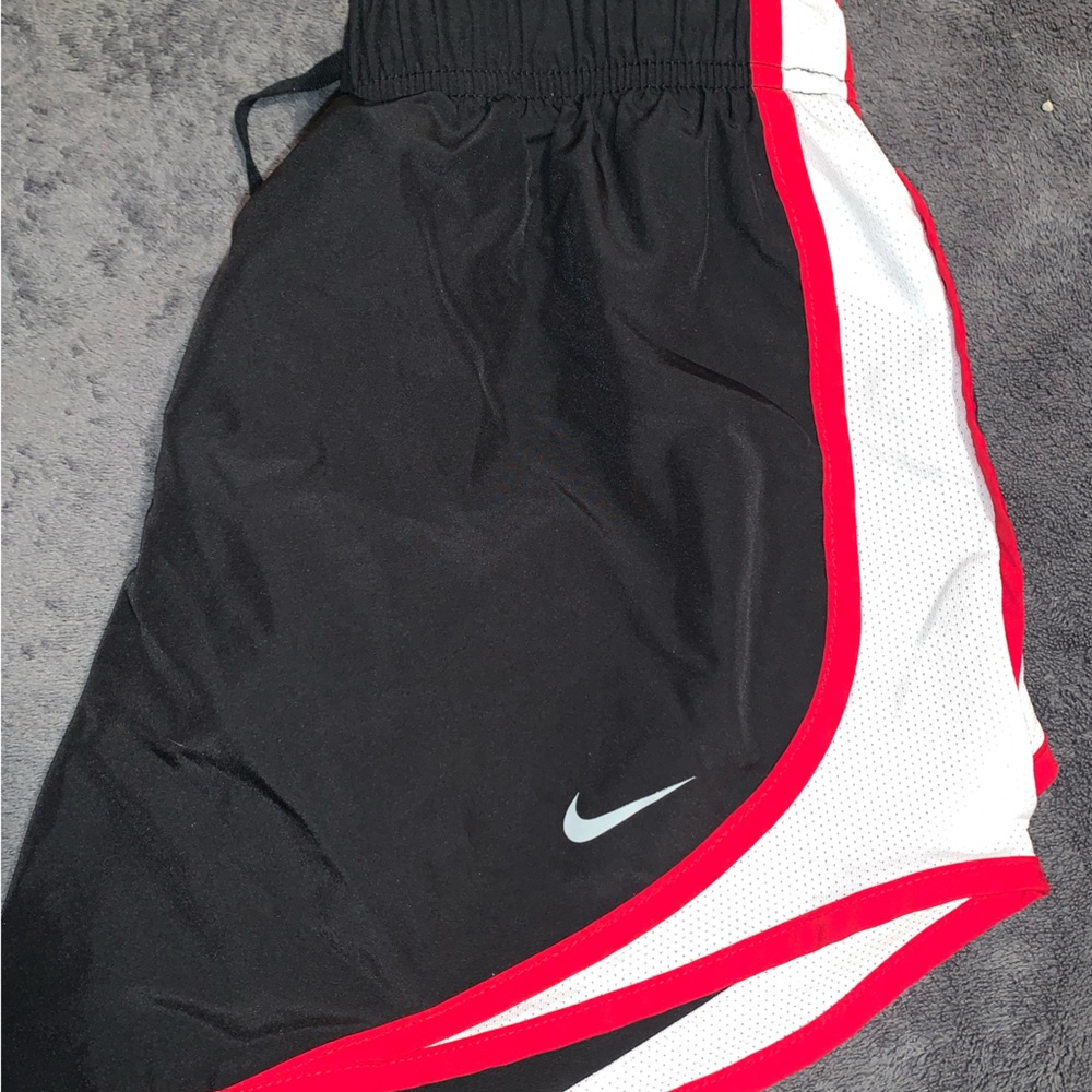 Nike tempo running shorts. Size small
